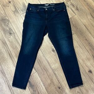 Denizen by Levi’s size 32 x 28 Box 800